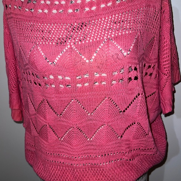 Jon & Anna New York Pink Chevron Crochet Knit Short Sleeve Top Lightweight S/M - Picture 2 of 8